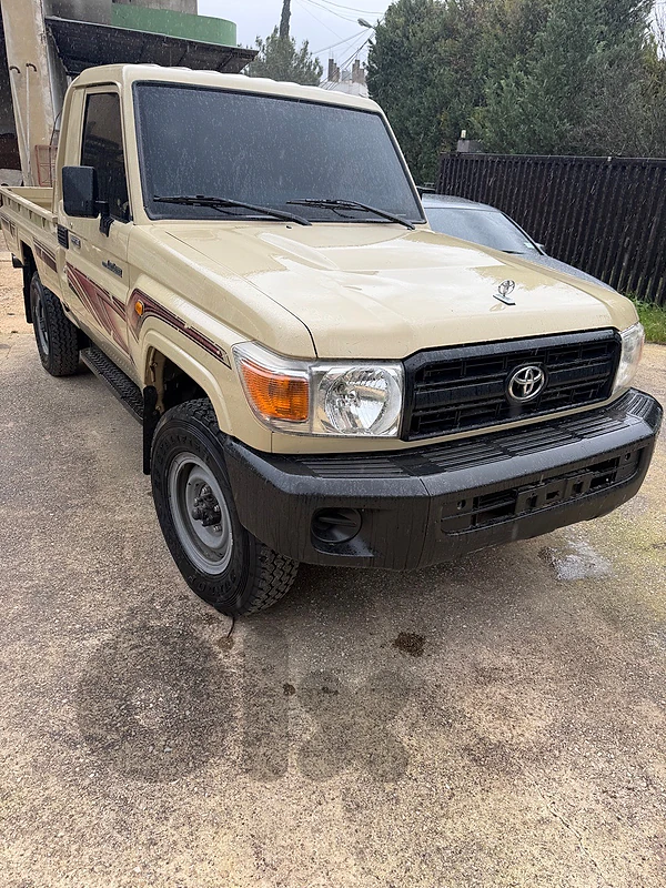 Toyota Land Cruiser 2013 toyota