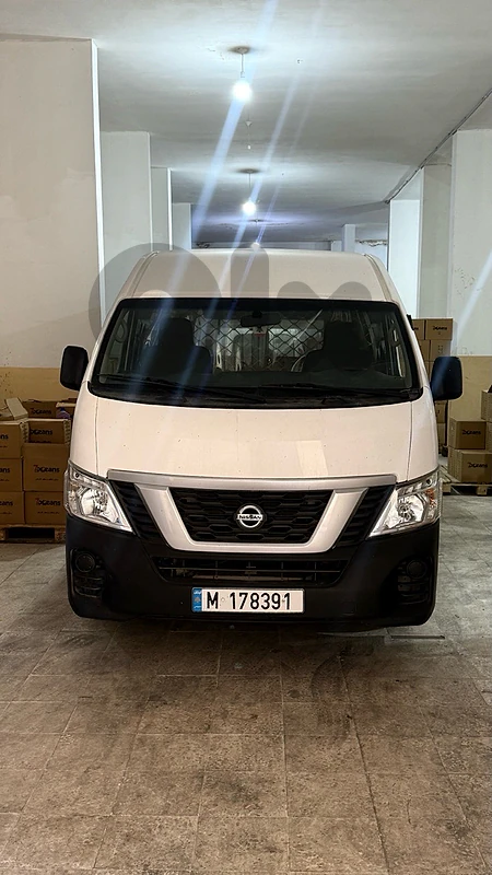 NISSAN URVAN