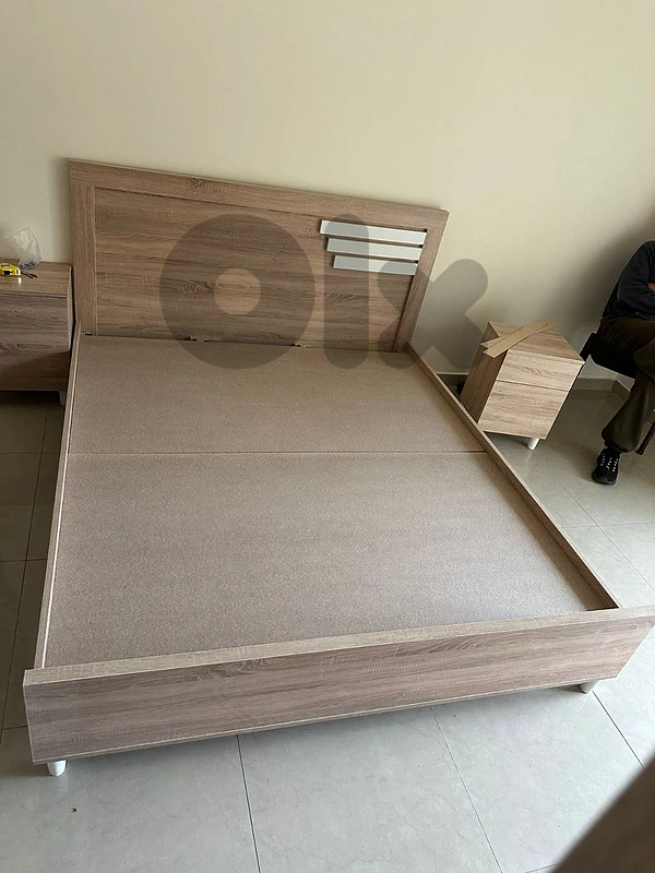 تخت مجوز عرض 170 سم مع كمود صغار اتنين