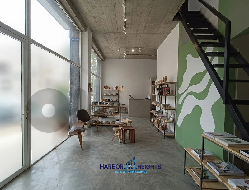 Shop for Sale in Achrafieh - محل تجاري للبيع في الأشرفية