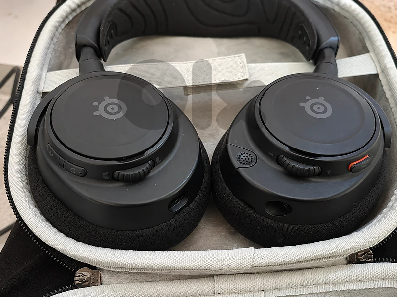 SteelSeries Arctis Nova 7 Wireless Gaming Headset