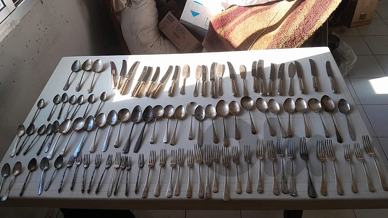 silver plated spoons forks knives