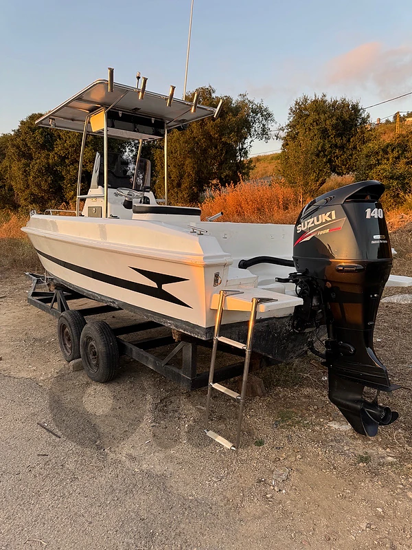 2012 Center Console. wra2 sayd.