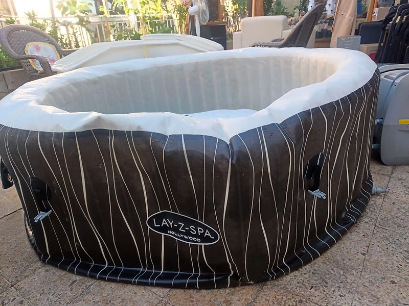 jacuzzi Hollywood