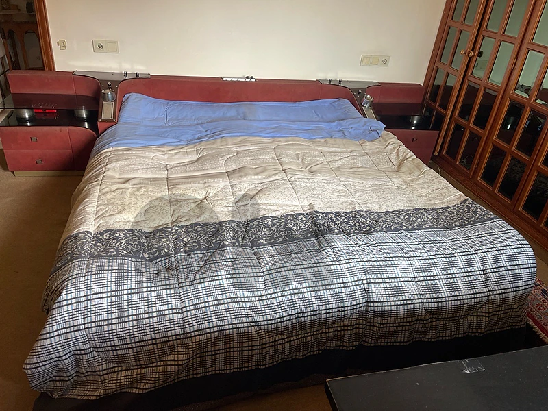 king size bed