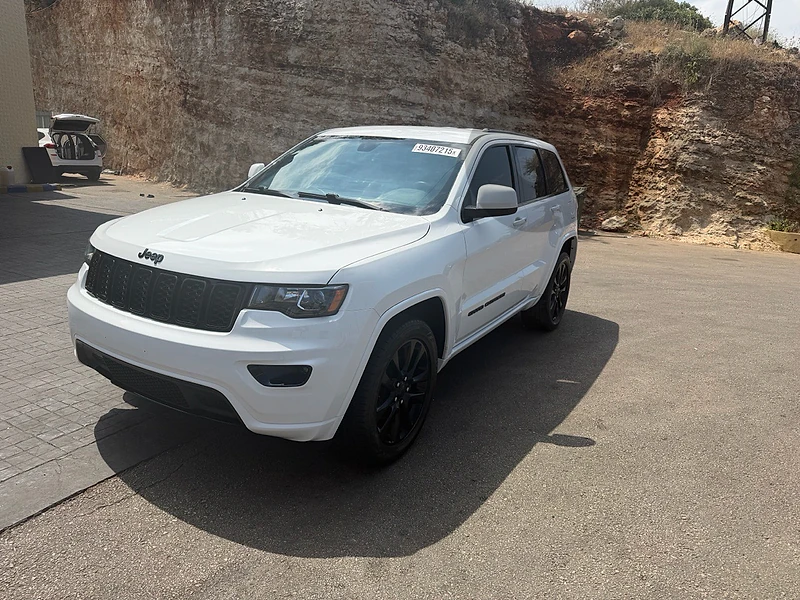 2018 grand cherokee altitude 4x4