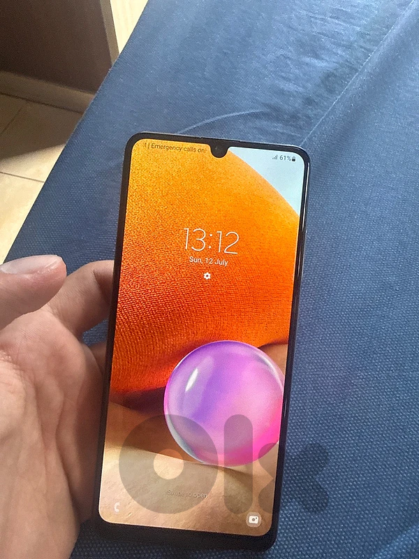 samsung galaxy a32 excellent condition