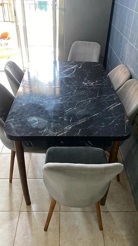 dinning table and chair