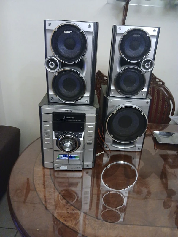 Sony HCD-RG475 Hi-Fi Stereo System Sony HCD-RG475 Hi-Fi Stereo System