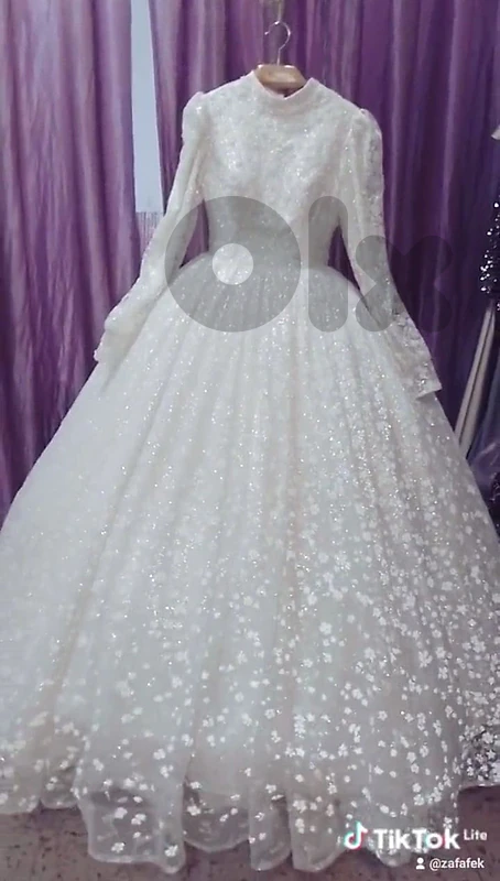 Offer on wedding dress for sale