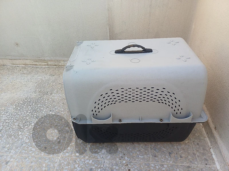 dog house medium size + lish + dog feeder + dog tent dog house medium size + lish + dog feeder + dog tent