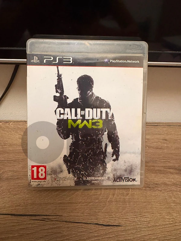 Cod MW3 used like new for 12$