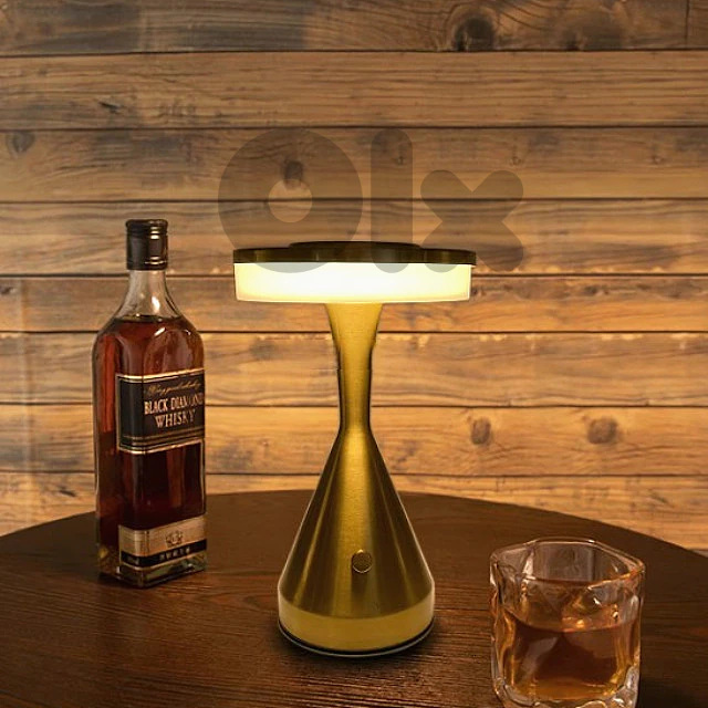 Hourglass Table Lamp in Timeless Bronze with 3-Level Brightness
