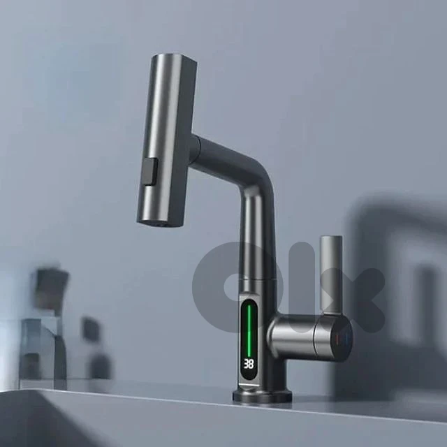 Pull Out Kitchen Faucet with Temperature Display, 3 Spray Modes