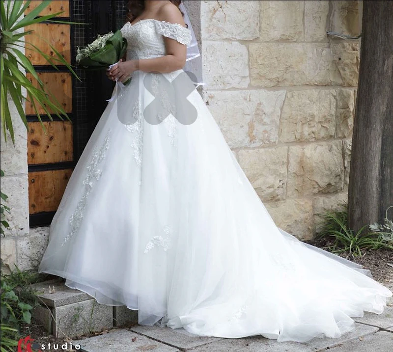 wedding dress