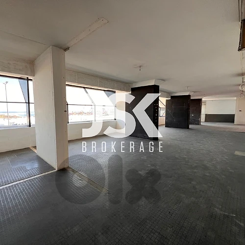 L21899 Office For Rent in Gemayzeh