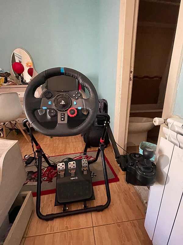 Logi Tech steering wheel