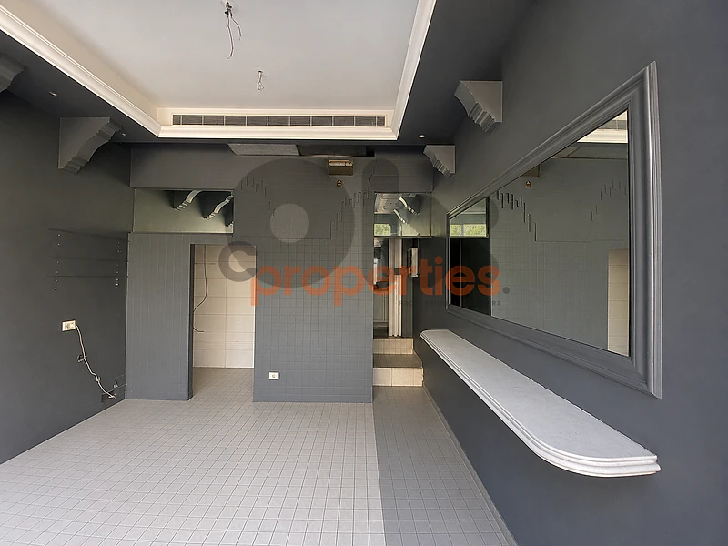 Shop For Rent In Achrafieh | Rmeil – محل للإيجار في الأشرفية – CPBRC29
