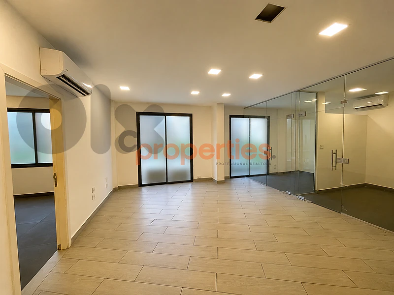Office for rent in Saifi  مكتب للإيجار في الصيفي CPBPK48