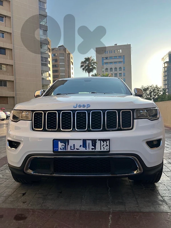 grand Cherokee 2018 limited clean title full service done