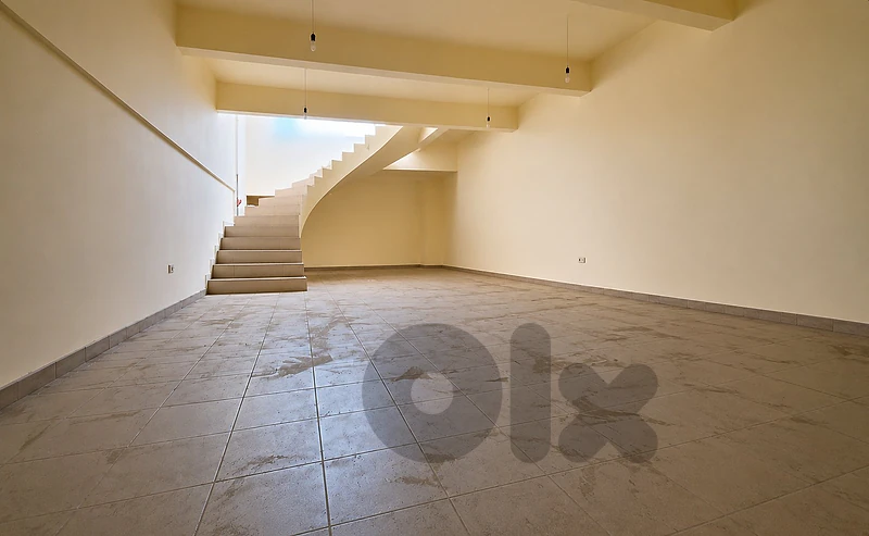 2 FLOORS SHOWROOM IN DOWNTOWN PRIME | 200SQ | BTR-607 N.R