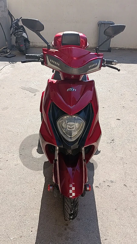 ترايسيكل كهربا ١٠٠٠وات ٦٥سرعة موجود بعين الرمانة منهي 900$$ 03051704