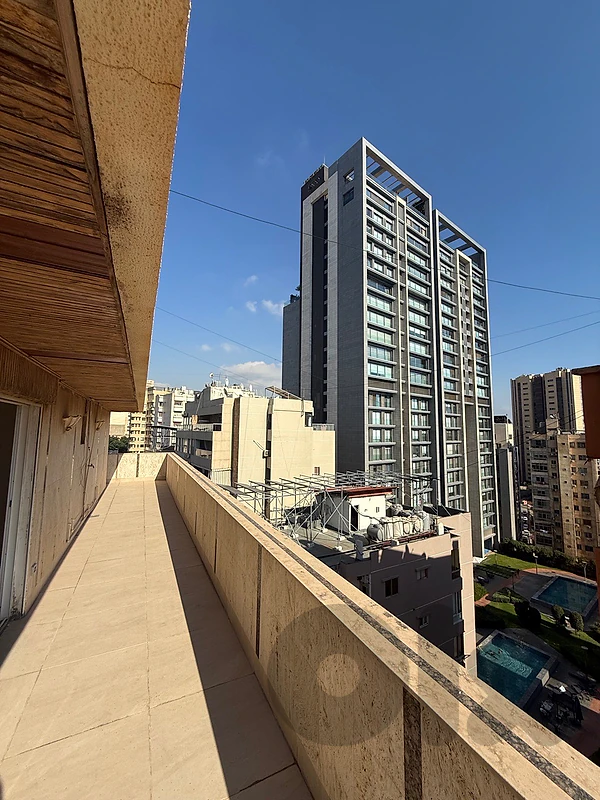 apartment for sale in sakiet el janzir
