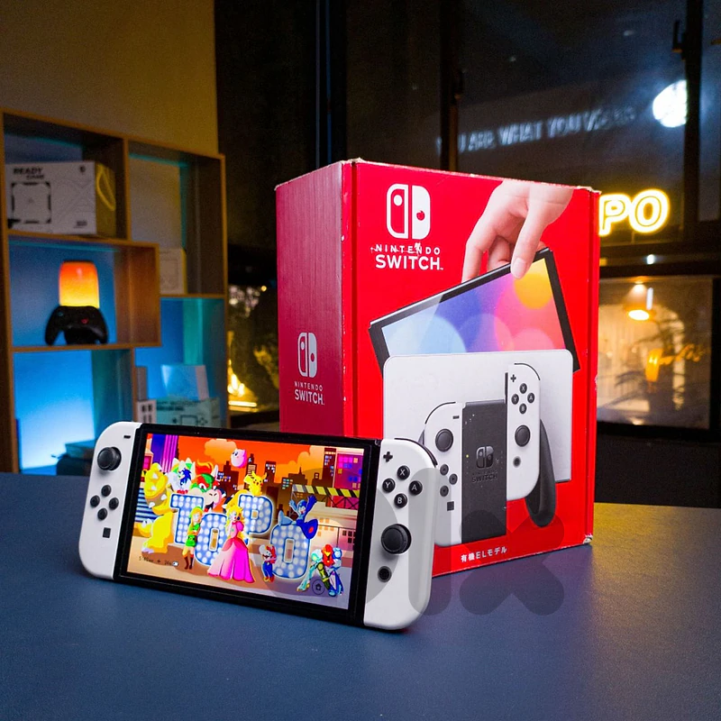 Nintendo Switch OLED – Excellent Condition with All Accessories