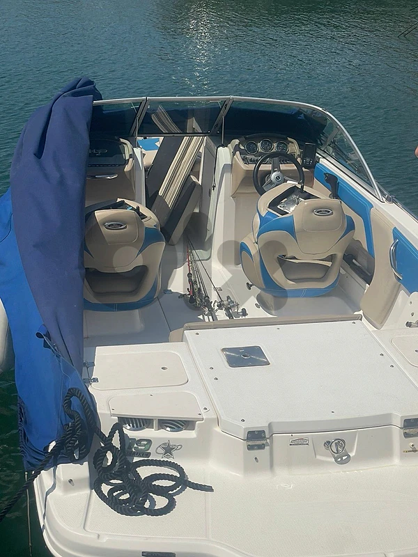 chaparral speed boat 19 foot