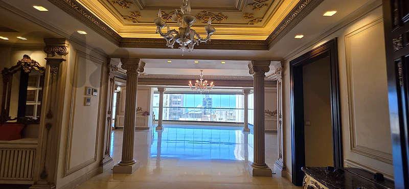 Luxury Villa for Sale | Koraytem, Beirutفيلا فاخرة للبيع | قريطم،