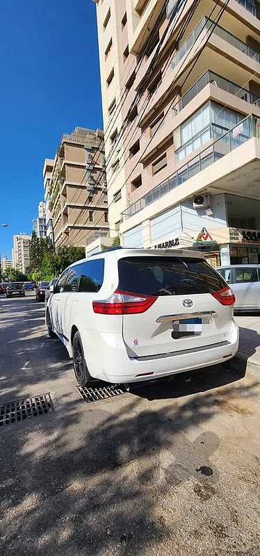 toyota Sienna 2018