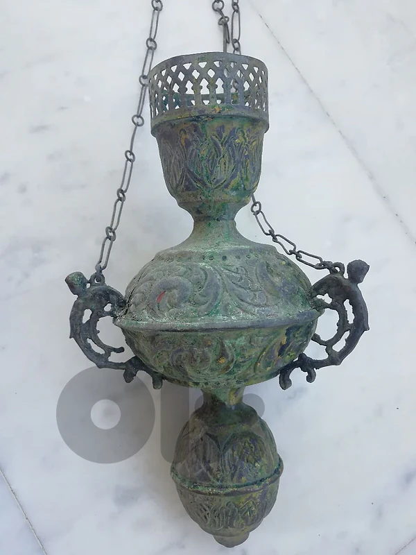 مبخرة أثرية قديمة جدا