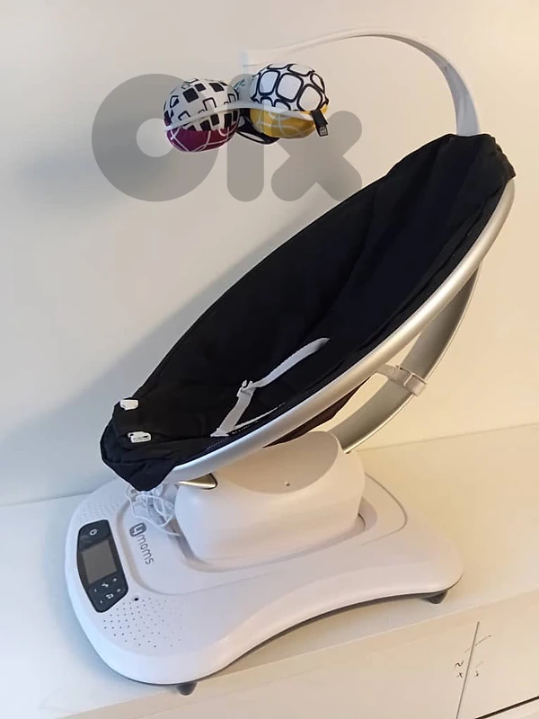 Baby Swing - 4Moms MamaRoo 4.0