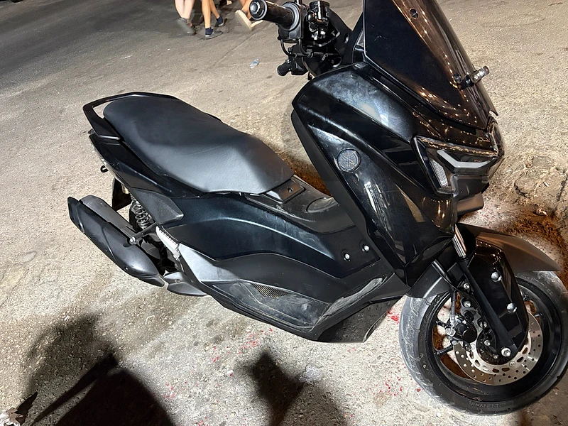 nmax 2025 keyless odo 4300km wra2 sam be3 fade motsik  wala jereh