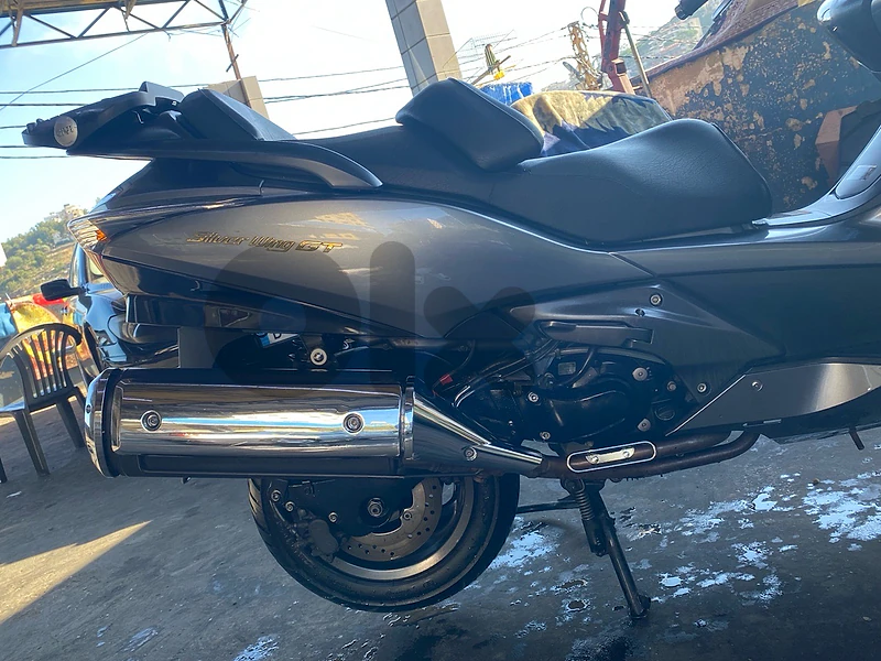 Silverwing gt 600 cc 2009