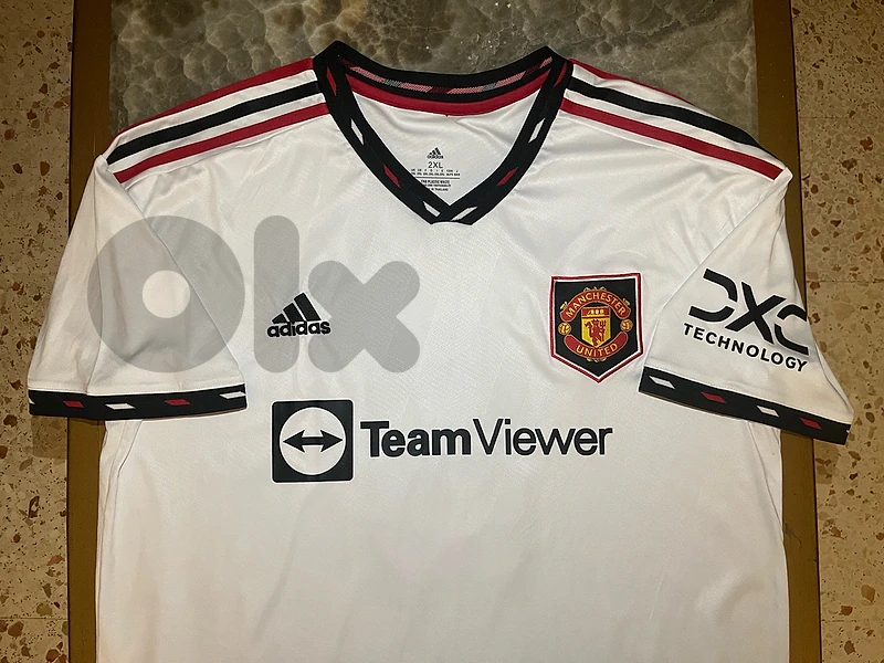 manchester united b.fernandes 18 away adidas kit