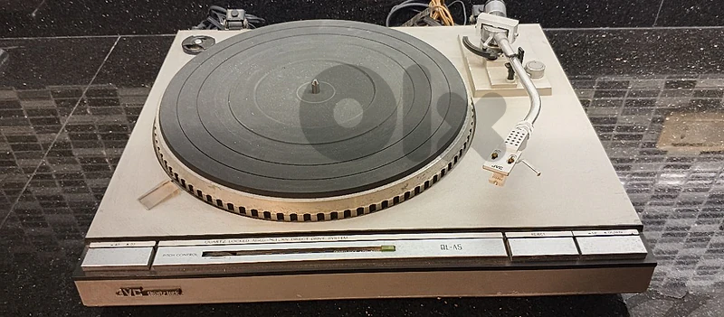 JVC turntable direct drive