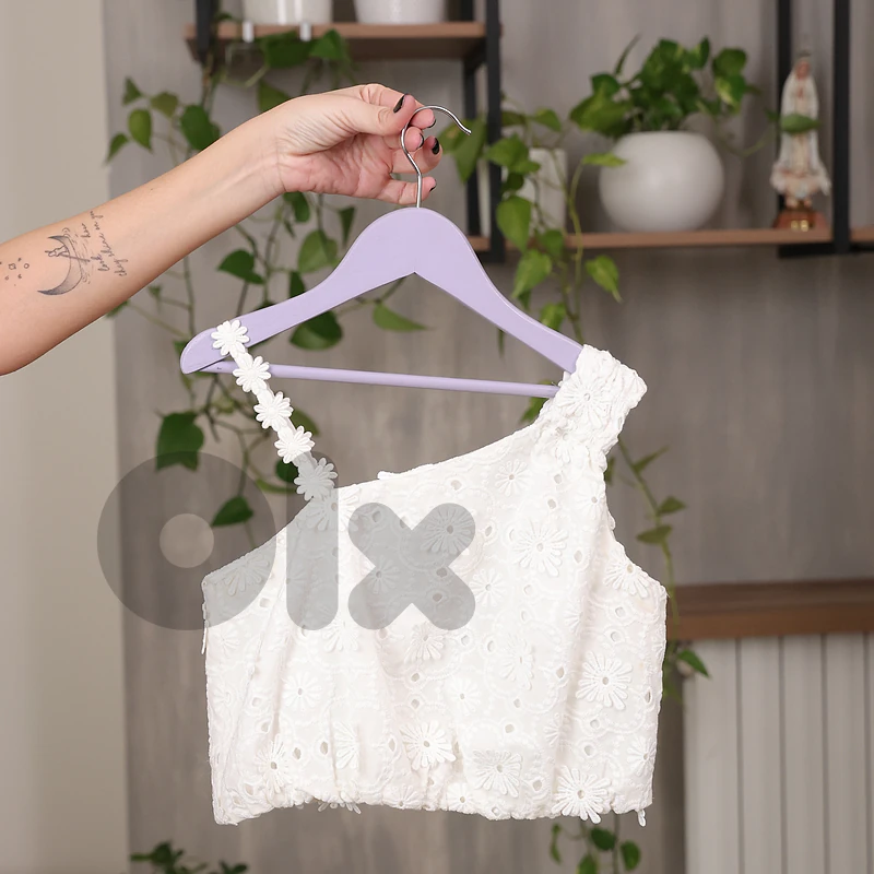 Zara White Crop Top – 10 Years