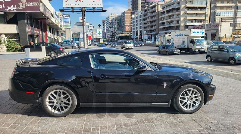 Ford Mustang 2012 v6