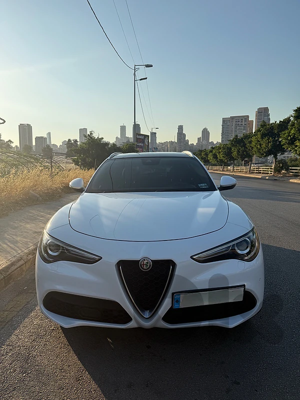 Alfa Romeo Stelvio 2018 Q4 (Company Source)