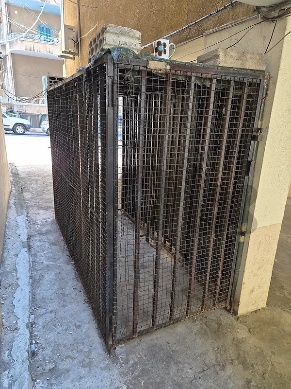 motorcycle parking box