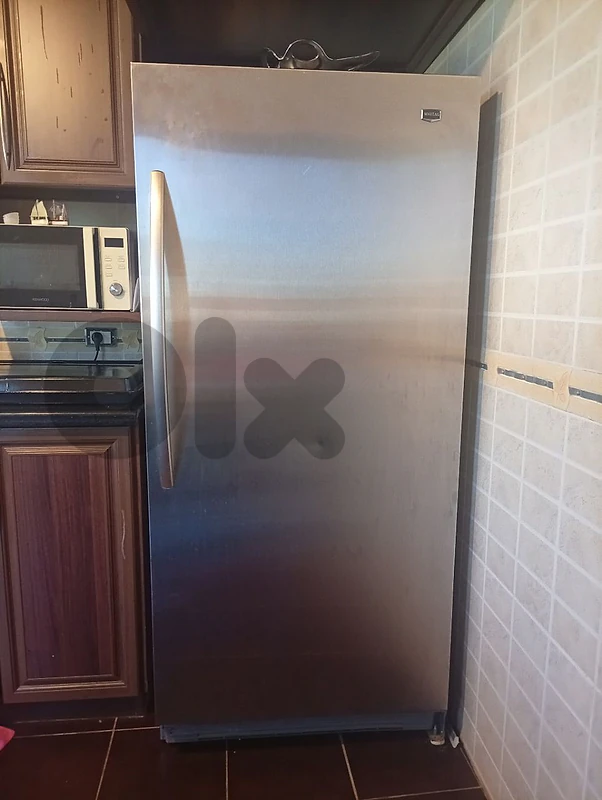 براد Maytag أصلي – بحالة جيدة جدًا – 150$ فقط
