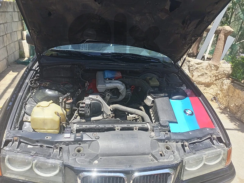 BMW 318 i