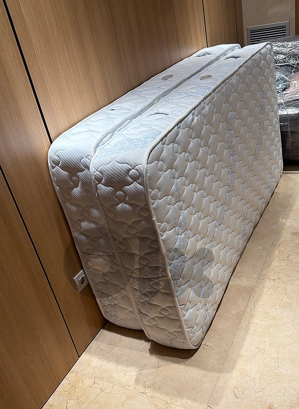 mattress فرشة