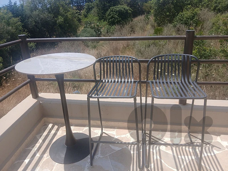 high table with 2 chairs