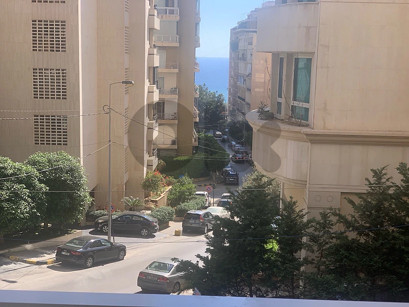 Great location appatment in Raoucheh for sale. contact: 81968129