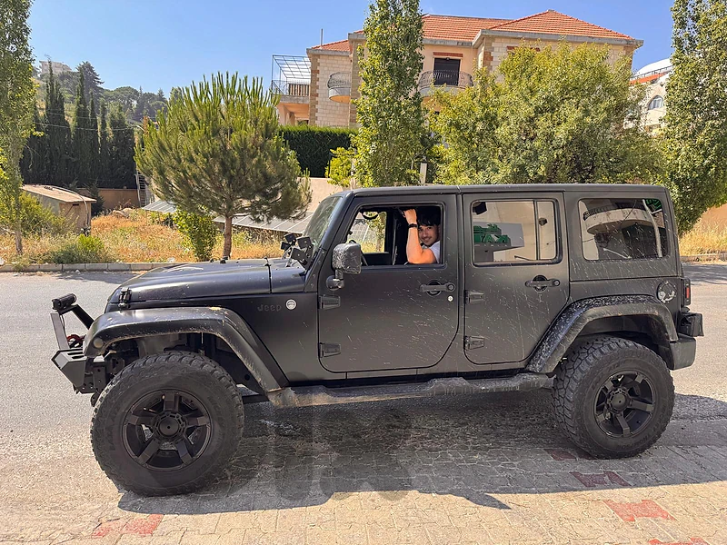 Jeep Wrangler  2011