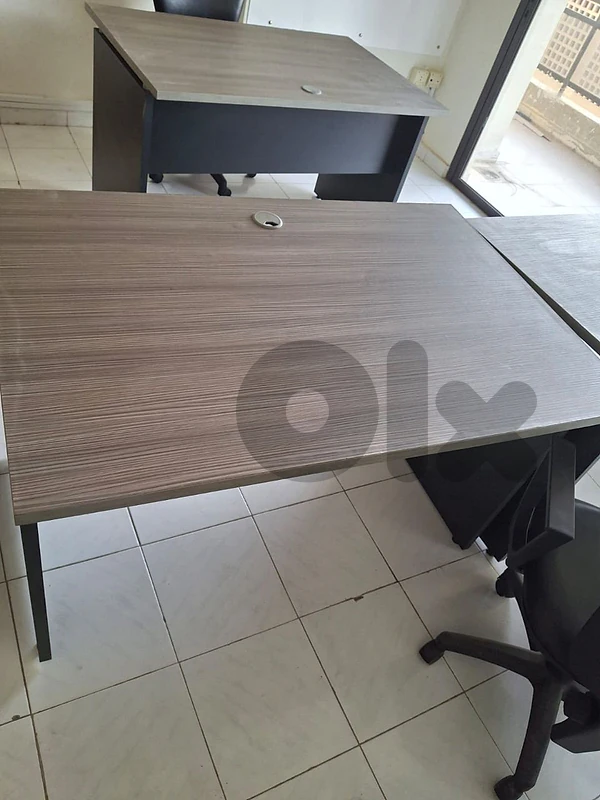 offre! office chair + desk