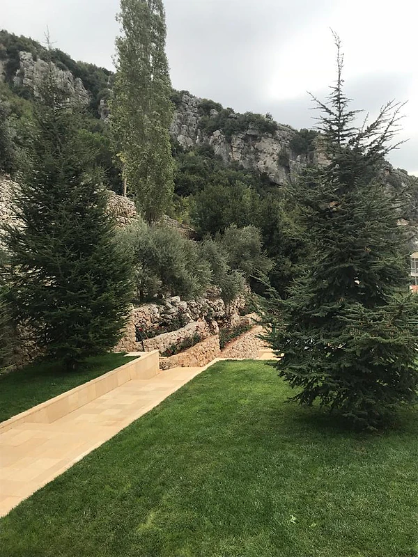 villa for sale in tannourine el-tahtaفيللا رائعة في تنورين التحتا