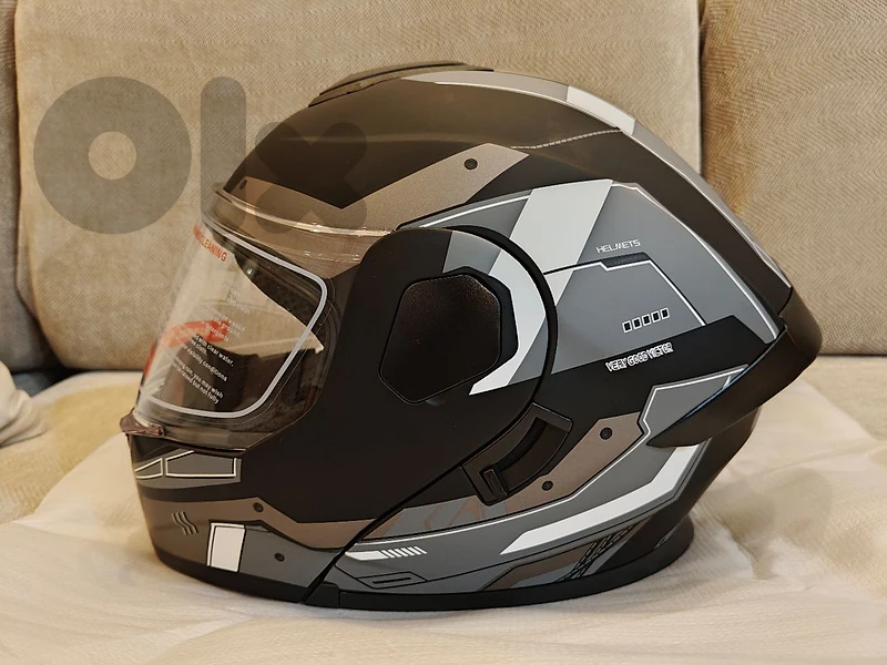Full Face Motorcycle Helmet – DOT Certified – Brand New